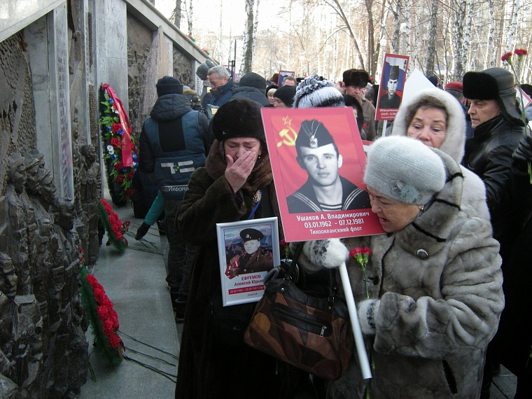 По Тюмени в День героев Отечества прошел крестный ход