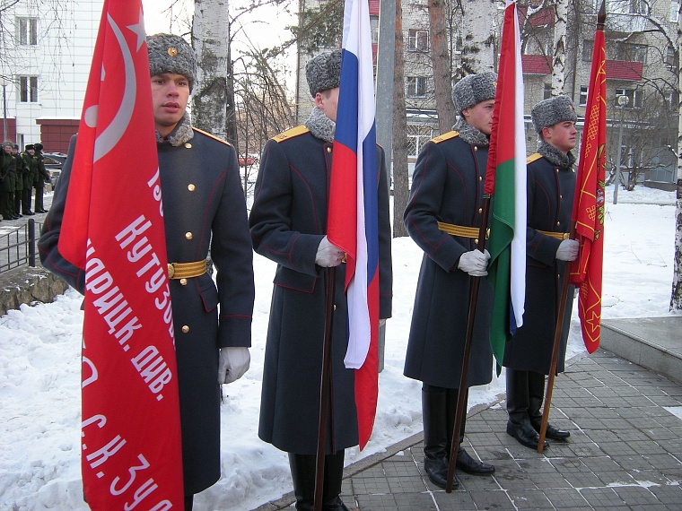 По Тюмени в День героев Отечества прошел крестный ход