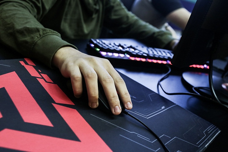 «Главное — быть неожиданным»: в Тюмени проходит турнир по CS: GO