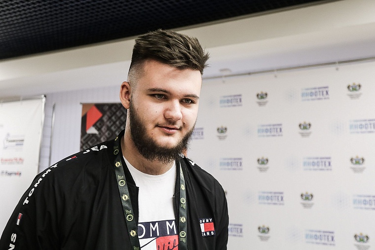 «Главное — быть неожиданным»: в Тюмени проходит турнир по CS: GO