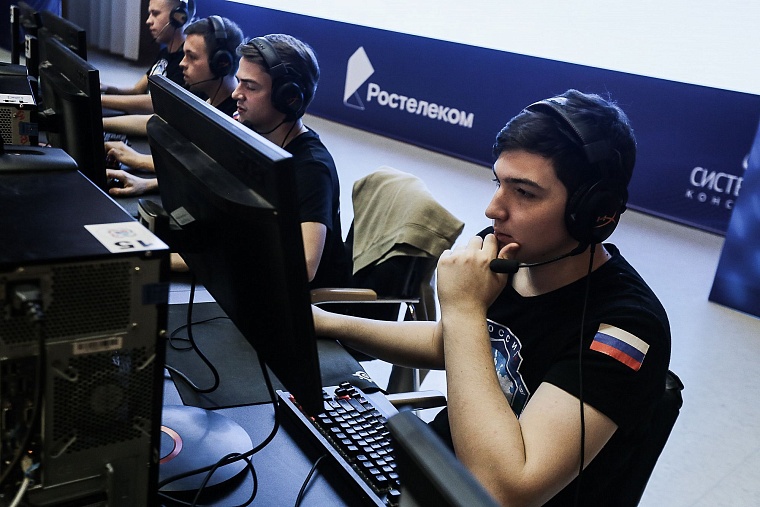 «Главное — быть неожиданным»: в Тюмени проходит турнир по CS: GO