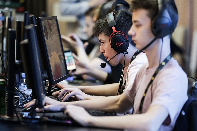 «Главное — быть неожиданным»: в Тюмени проходит турнир по CS: GO