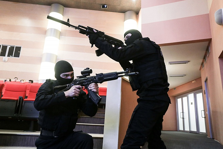 «Главное — быть неожиданным»: в Тюмени проходит турнир по CS: GO