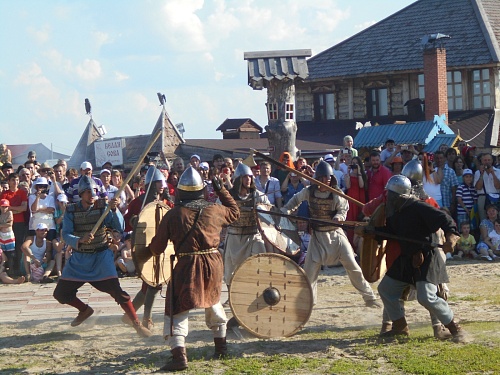 Тюменцы смогут посетить фестиваль «Абалакское поле»