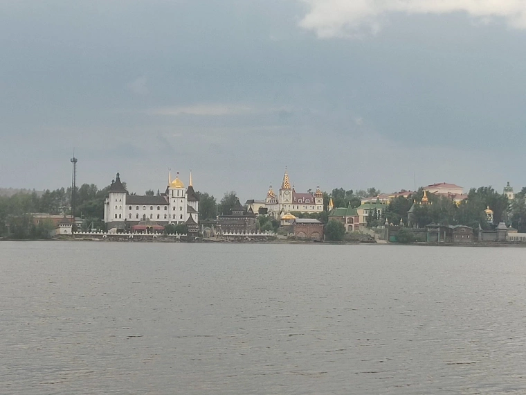 Айские притесы: смертельный троллей, скалы с 30-этажный дом и мостики над пропастью