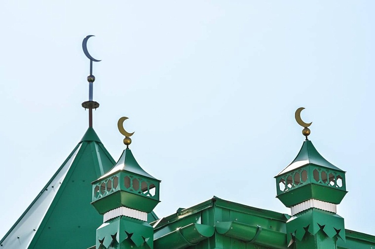 Александр Моор поздравил мусульман с началом Ураза-байрама