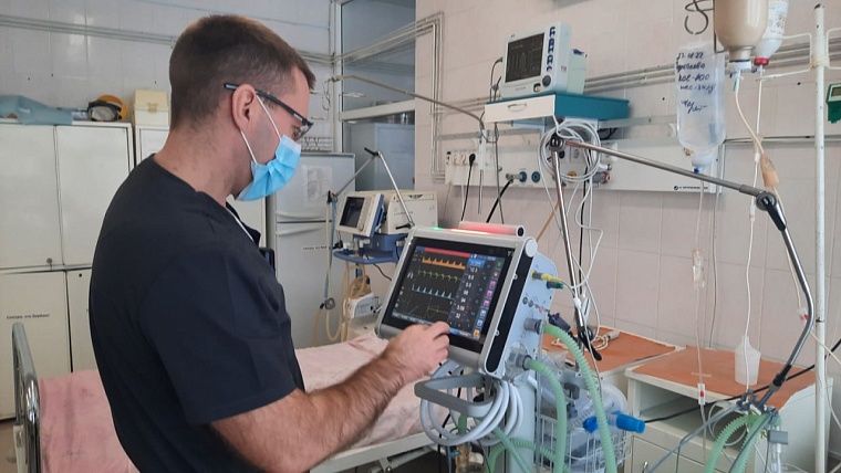 В Тюменской области медики спасли жизнь подростку, отравившемуся угарным газом