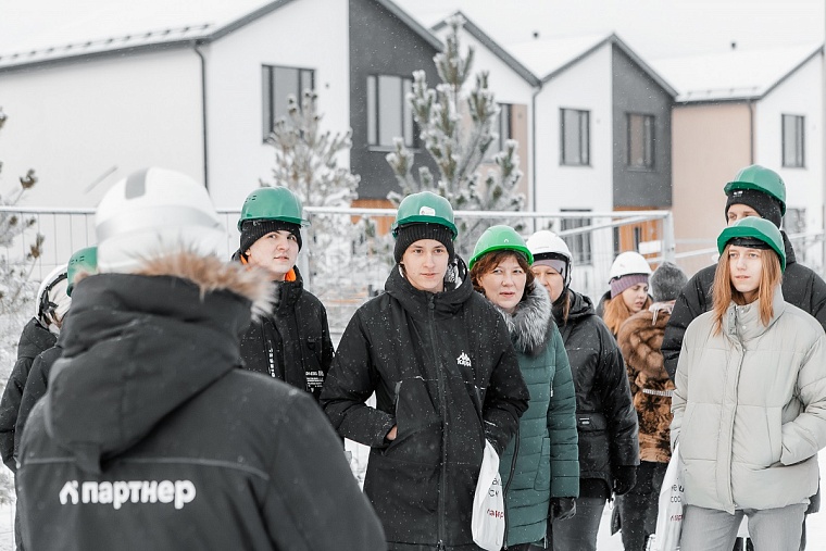 Взгляд изнутри: группа компаний «Партнер» проводит ознакомительные экскурсии для старшеклассников