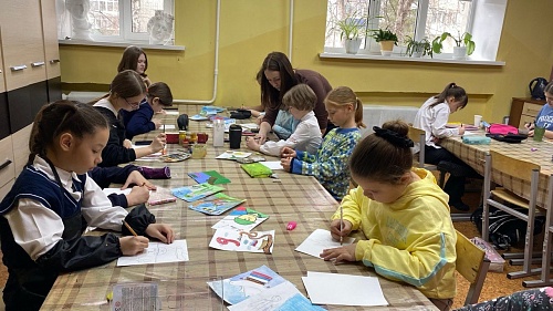 В Тюмени стартуют акции «Письмо солдату» и «Открытка ветерану»