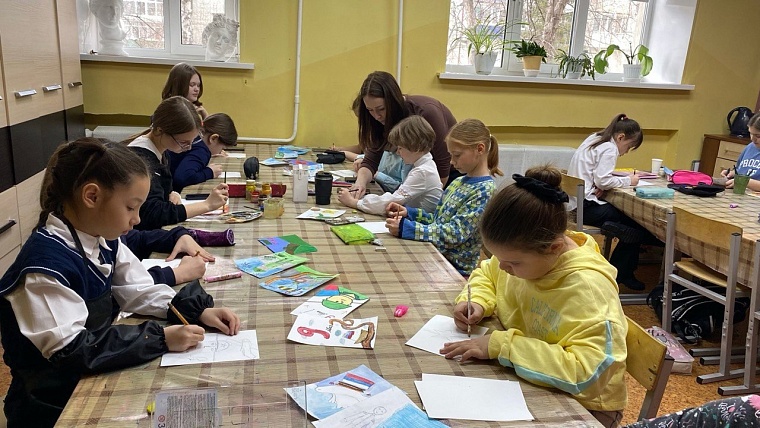 В Тюмени стартуют акции «Письмо солдату» и «Открытка ветерану»