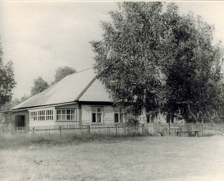 Корпус в деревянном исполнении. Ярковский дом-интернат