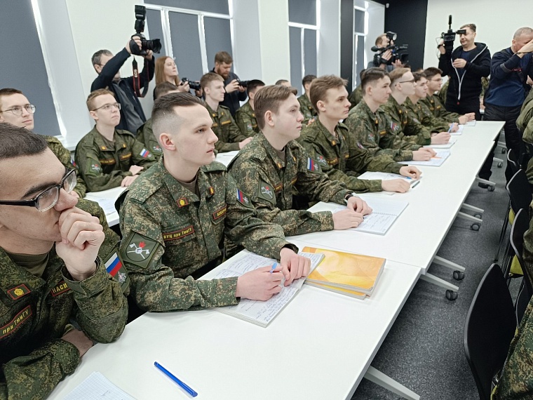 В ТюмГУ начали готовить военных саперов