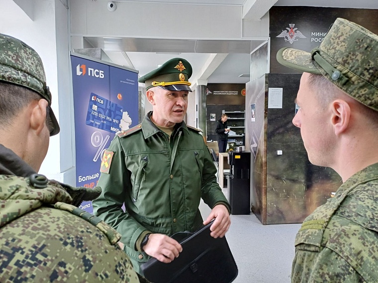 Около 50 иностранцев отправились на службу в российскую армию из Тюмени