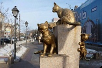 В Тюмени могут спустить Сибирских кошек с постамента