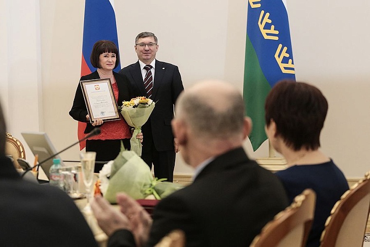 В Тюмени вручили награды выдающимся жителям региона