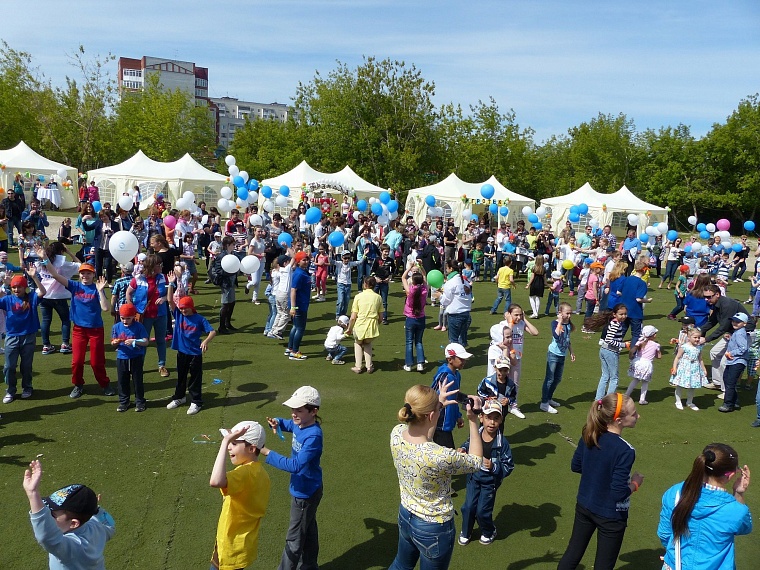 Тюменские дети весело стартовали в лето