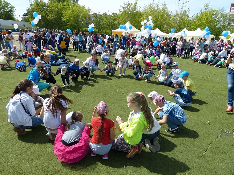 Тюменские дети весело стартовали в лето