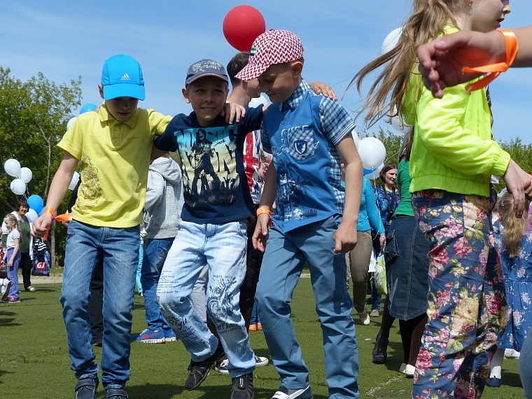 Тюменские дети весело стартовали в лето