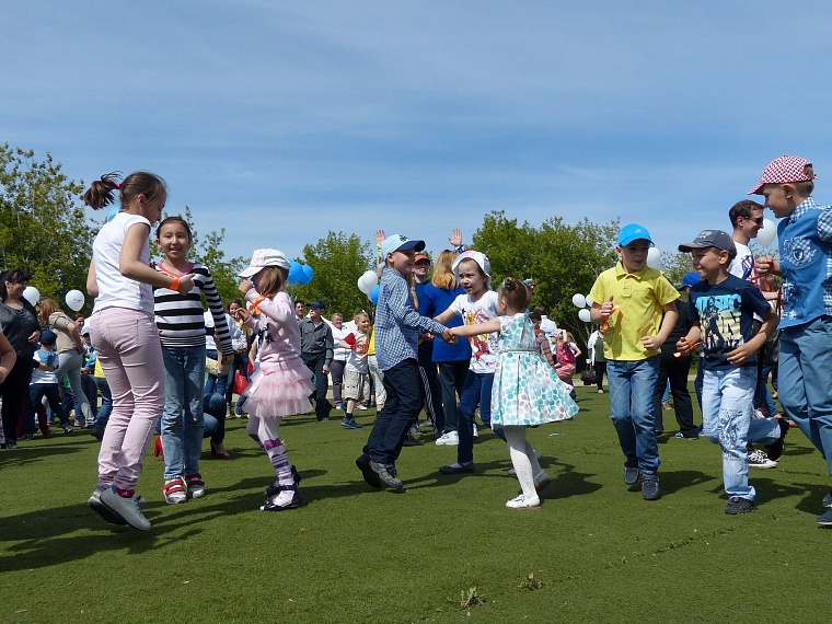 Тюменские дети весело стартовали в лето