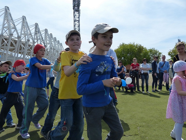 Тюменские дети весело стартовали в лето