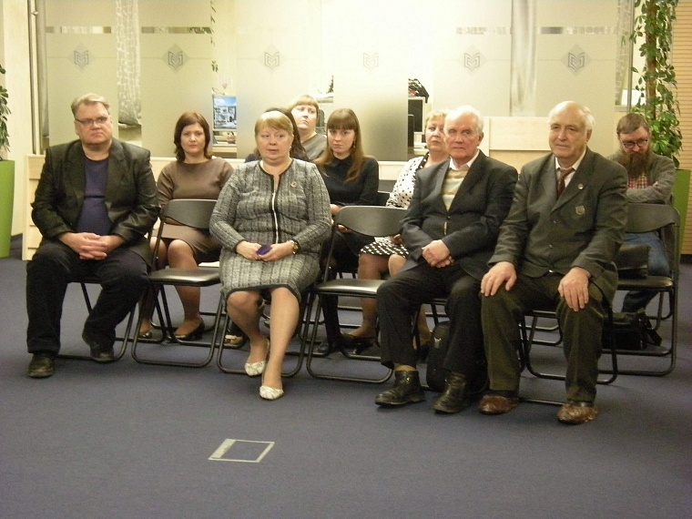 Тюменским писателям вручили литературные премии губернатора