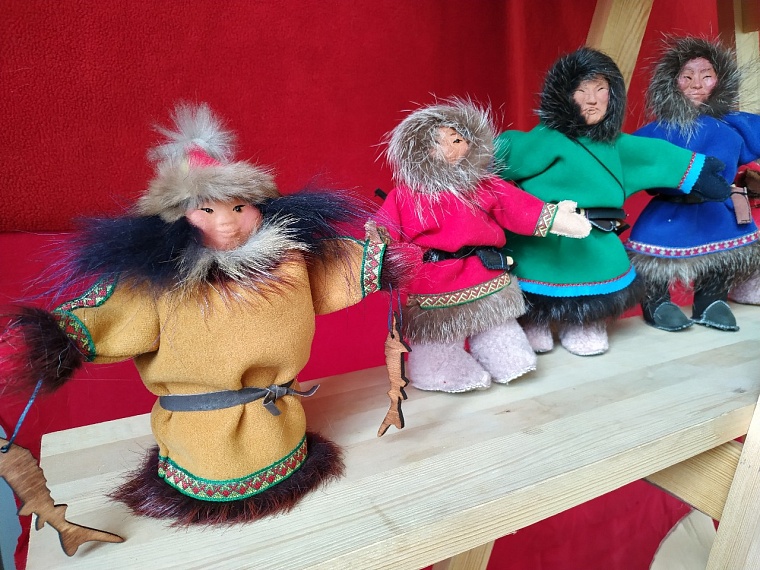 Тюменские бабки-ежки разлетаются как горячие пирожки