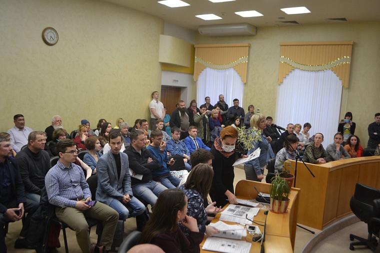 Публичные слушания в Тюмени прошли не по повестке