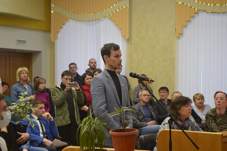 Публичные слушания в Тюмени прошли не по повестке