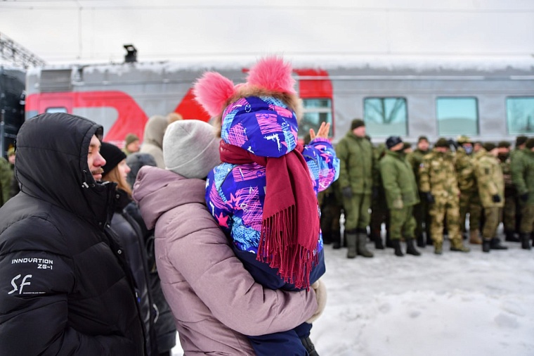 Очередной эшелон с мобилизованными отправился из Тюмени