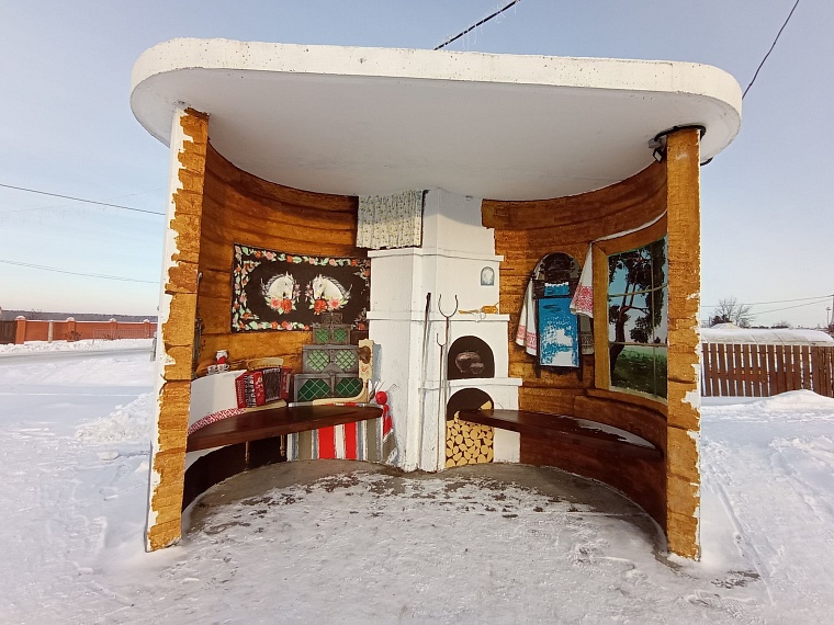 Сейчас так не делают! В Каменке появился новый арт-объект