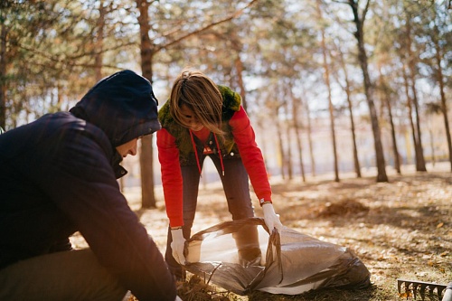 «Особенности национальной уборки»: в Тюмени на субботнике выступят стендаперы