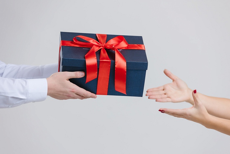 Счастливая сотня: энергетики поощрили добросовестных абонентов кэшбеком на лицевые счета