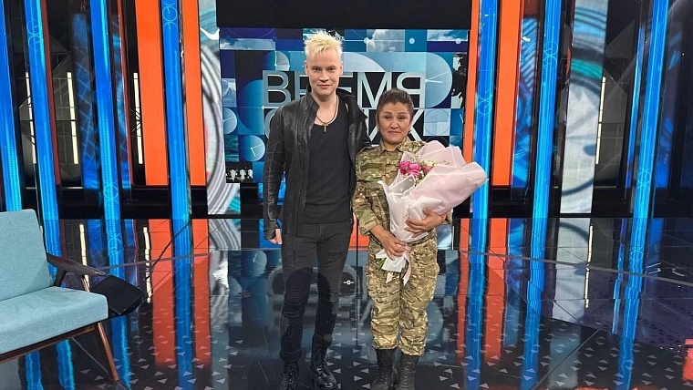 Тюменская участница СВО впечатлила SHAMANа рассказом о фронтовых буднях