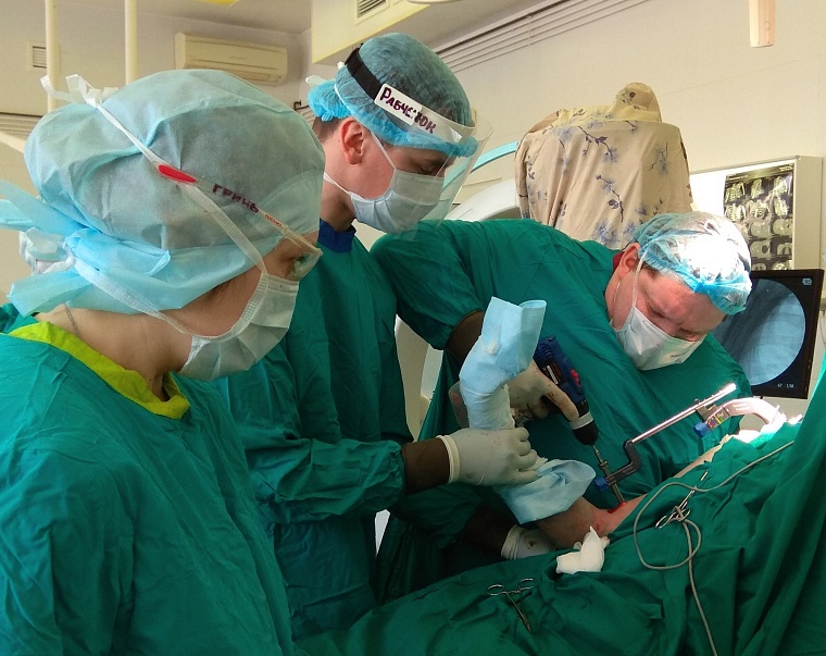 Оперировать возрастных пациентов в Тюмени начали сразу после травмы