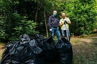 40 мешков мусора собрали тюменцы на месте будущего парка у озера Алебашево