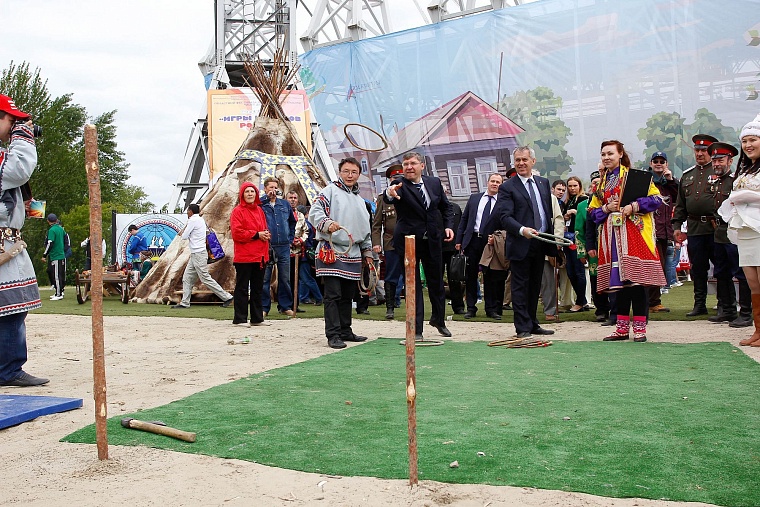 Владимир Якушев: в Тюменской области рады всем национальностям