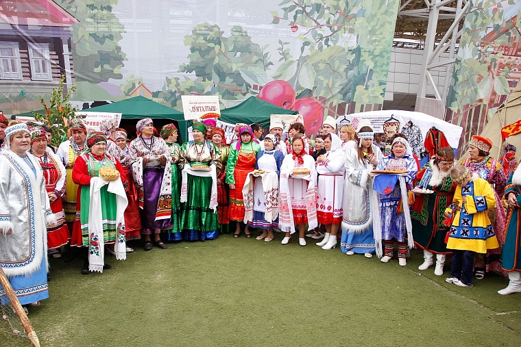 Владимир Якушев: в Тюменской области рады всем национальностям