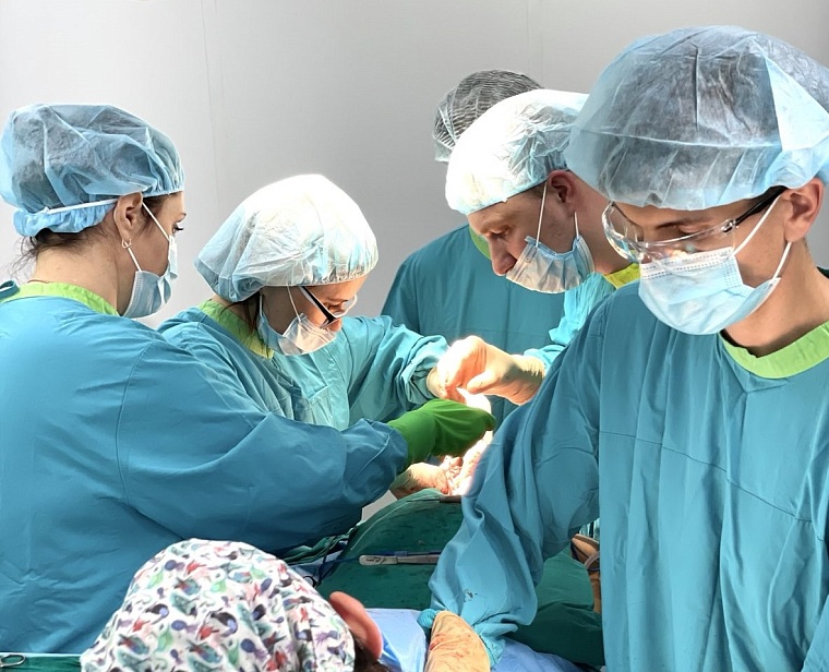 Тюменские онкологи сделали пациенту новый язык