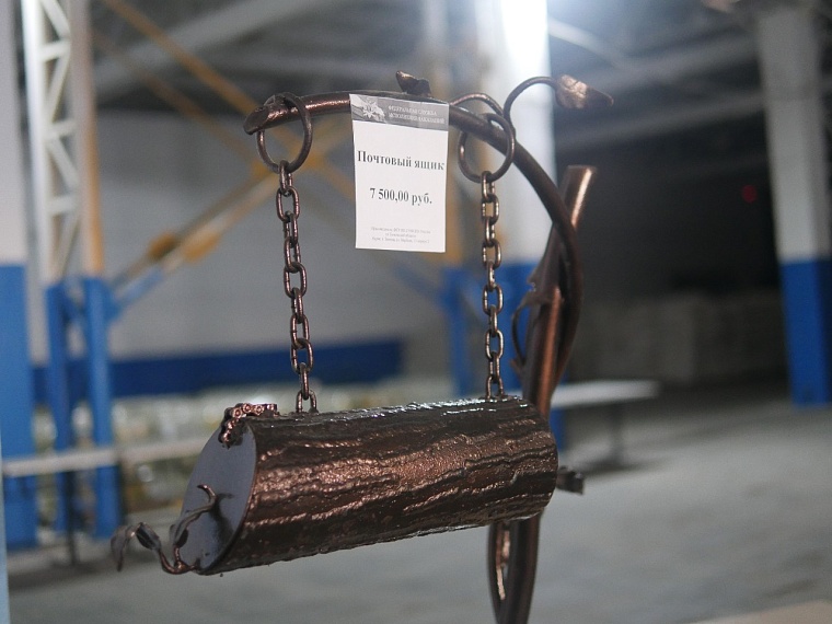 Этот почтовый ящик тоже сделан руками тюменских осужденных