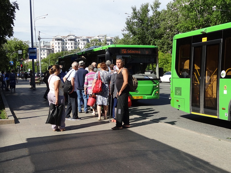 В тюменских ПАТП наблюдается острая нехватка водителей