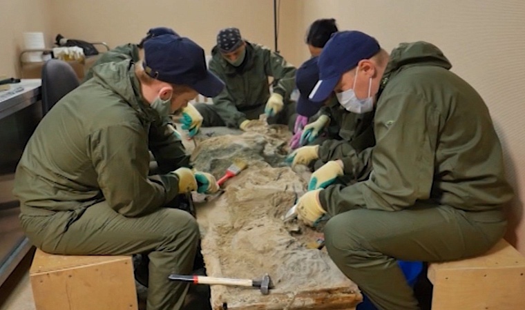 Обувь, сливочник, флакон: как идет реставрация уникальных находок из Спасской церкви Тюмени