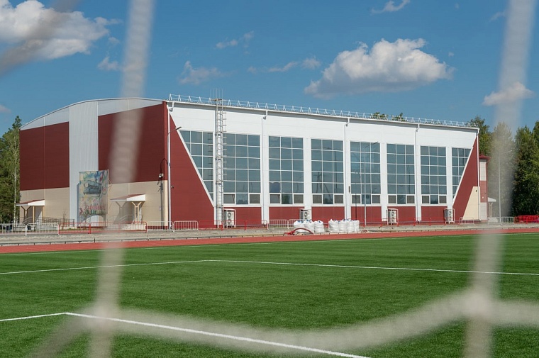 В каждом муниципалитете Тюменской области появятся бассейн, тир и стадион