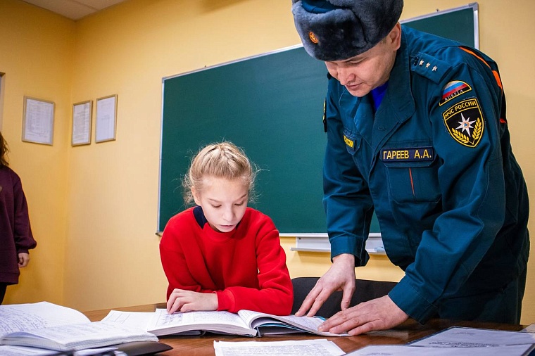 Владимир Якушев осуществил новогодние мечты юных тюменцев и екатеринбуржцев