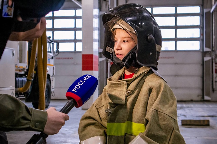 Владимир Якушев осуществил новогодние мечты юных тюменцев и екатеринбуржцев