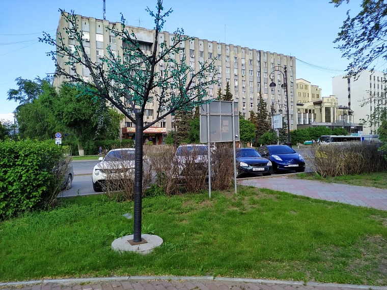 Тюменцы не знают, в честь какого Немцова назван сквер