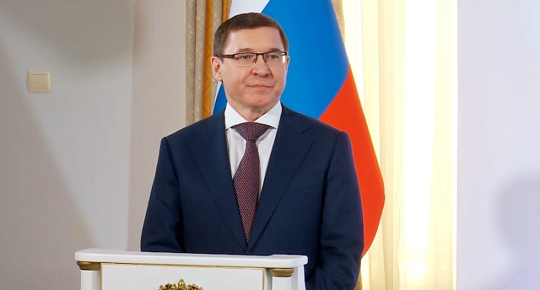 Владимир Якушев поздравил уральцев с Днем местного самоуправления