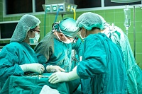 В Тюмени для пластических хирургов провели операцию в прямом эфире