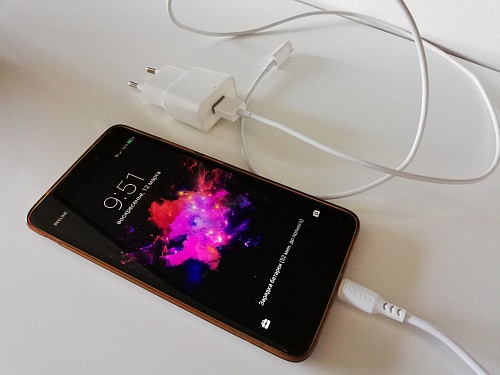 Киберэксперт назвал способы защитить смартфон от взлома и слежки