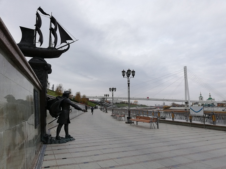 В Тюменской области 8 октября ожидаются дождь и сильный ветер с порывами до 18 м/с