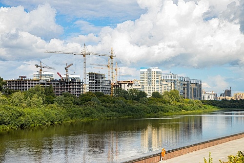 В Тюменской области расселили 890 аварийных домов